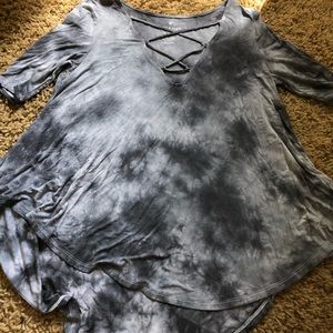 American eagle black and gray tie dye shirt